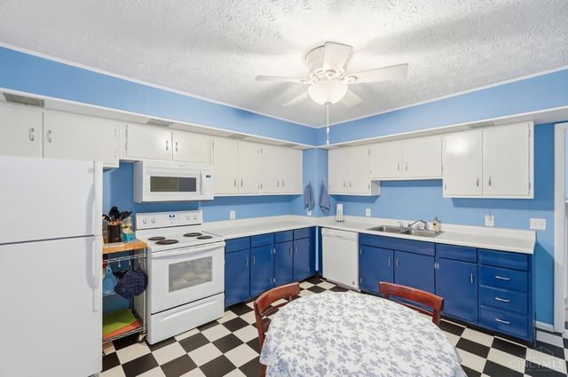 1253 Opal, Miamisburg, OH 45342