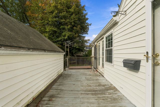 37 Jordan St, Beverly, MA 01915