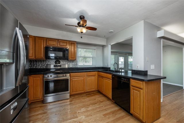 7604 SW 56TH AVENUE, Gainesville, FL 32608