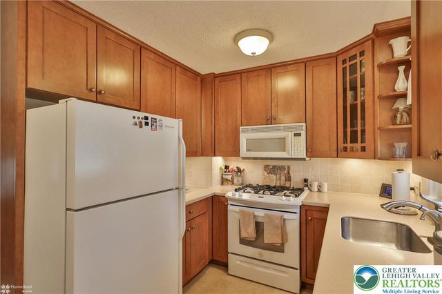 2641 South Street, Allentown City, PA 18104