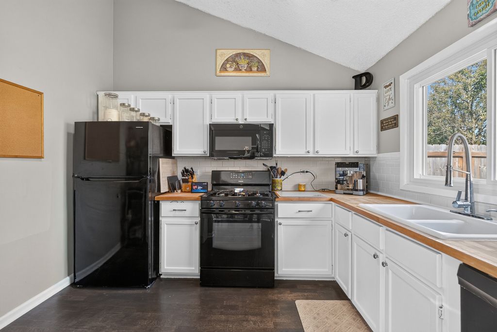 30W160 Linden Square, Warrenville, IL 60555 — photo 5
