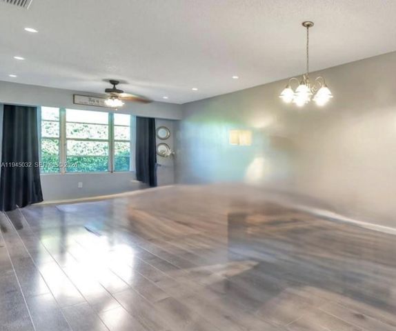 842 Banks Rd, Coconut Creek, FL 33063