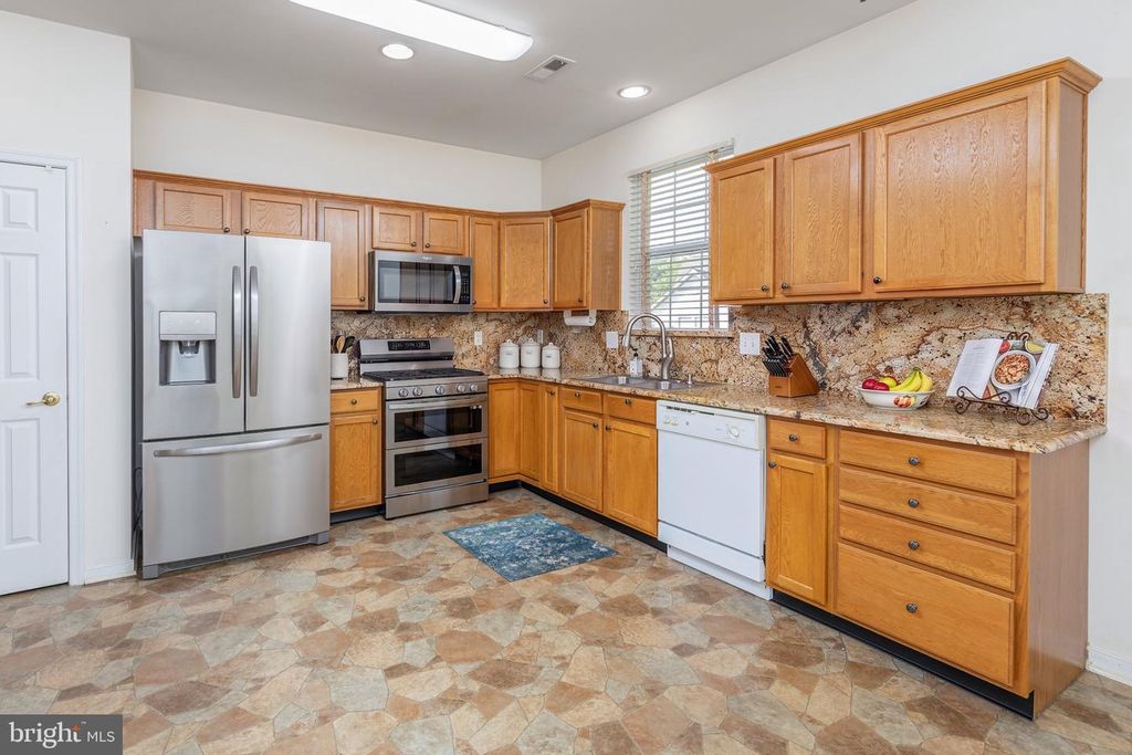 607 HIDDEN OAKS DR, DEPTFORD, NJ 08096 — photo 3
