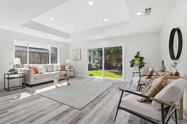 2180 Sufonet Drive, San Jose, CA 95124