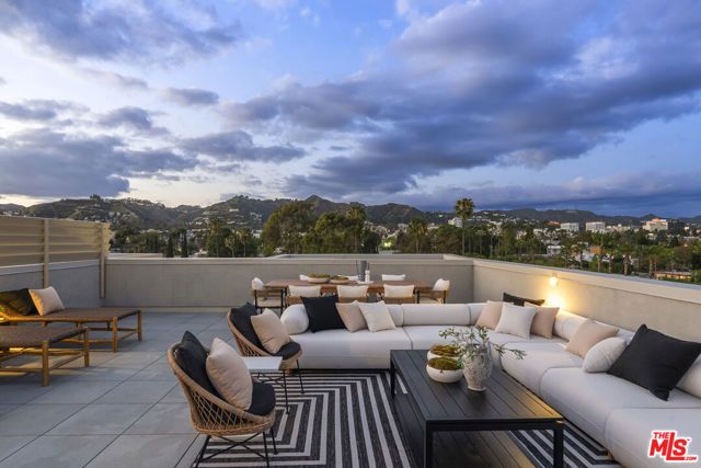 7428 Santa Monica Boulevard 501, West Hollywood, CA 90046