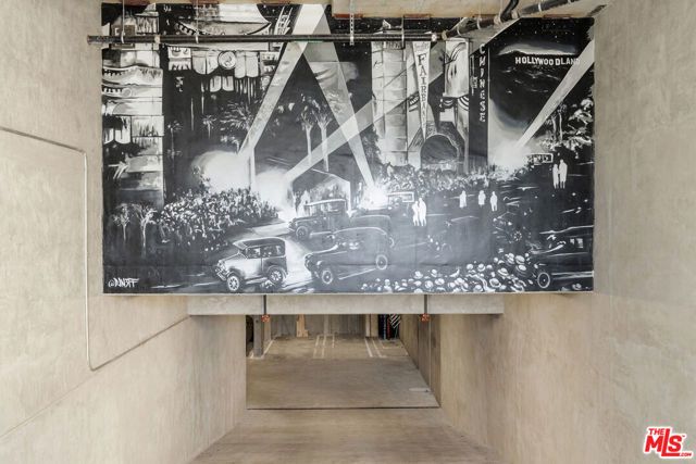 7428 Santa Monica Boulevard 501, West Hollywood, CA 90046