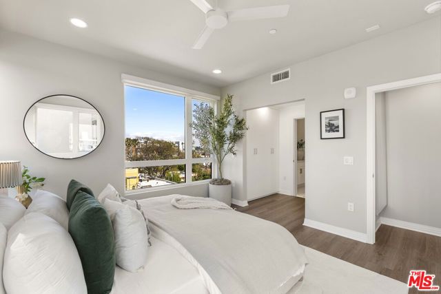 7428 Santa Monica Boulevard 501, West Hollywood, CA 90046