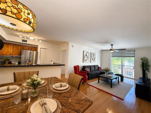1900 Van Buren St 317B, Hollywood, FL 33020