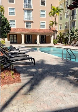 1900 Van Buren St 317B, Hollywood, FL 33020