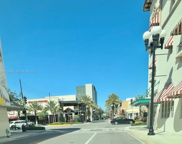 1900 Van Buren St 317B, Hollywood, FL 33020
