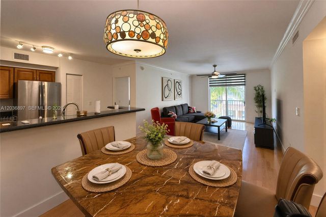 1900 Van Buren St 317B, Hollywood, FL 33020