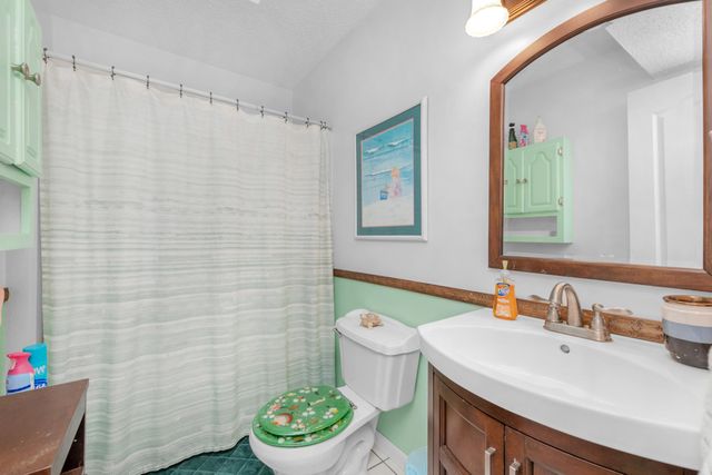 125 12Th Avenue, Shalimar, FL 32579