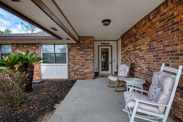 125 12Th Avenue, Shalimar, FL 32579