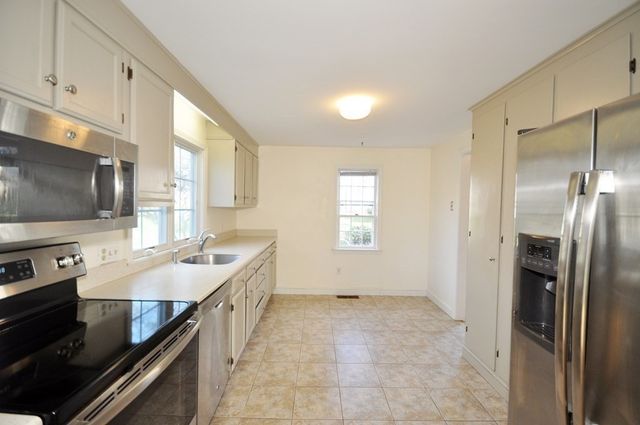 15 Seaborn Place 15, Lexington, MA 02420