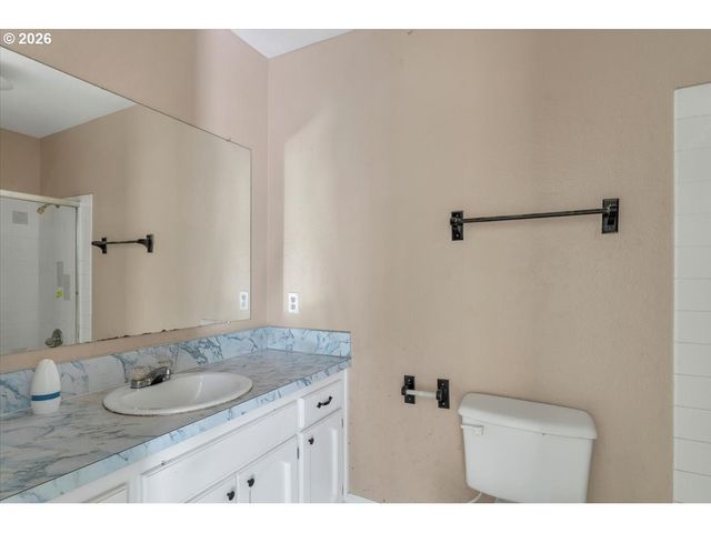 1645 Sw 27TH St, Gresham, OR 97080