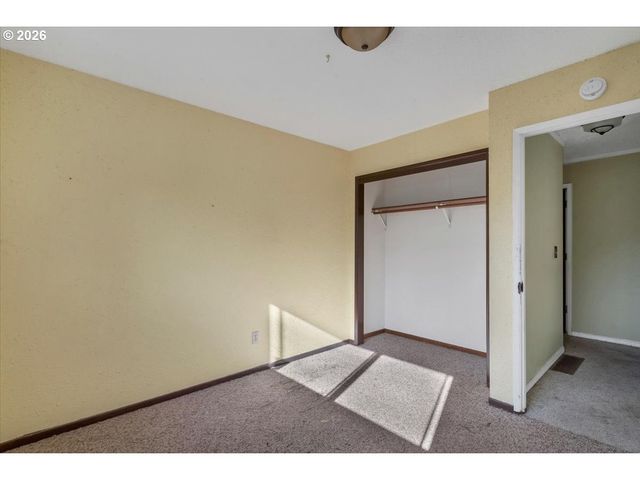 1645 Sw 27TH St, Gresham, OR 97080