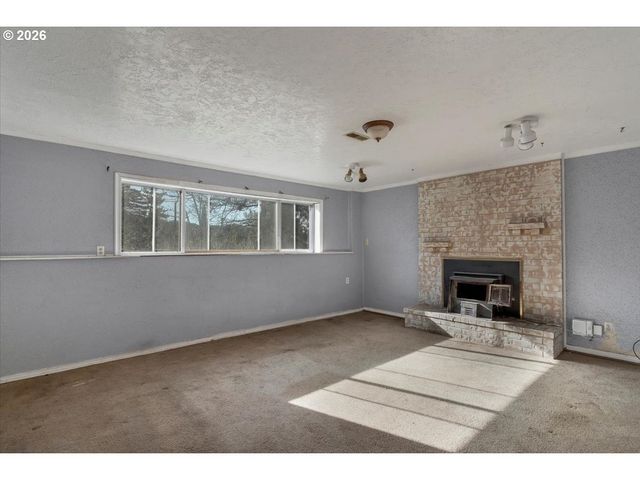 1645 Sw 27TH St, Gresham, OR 97080