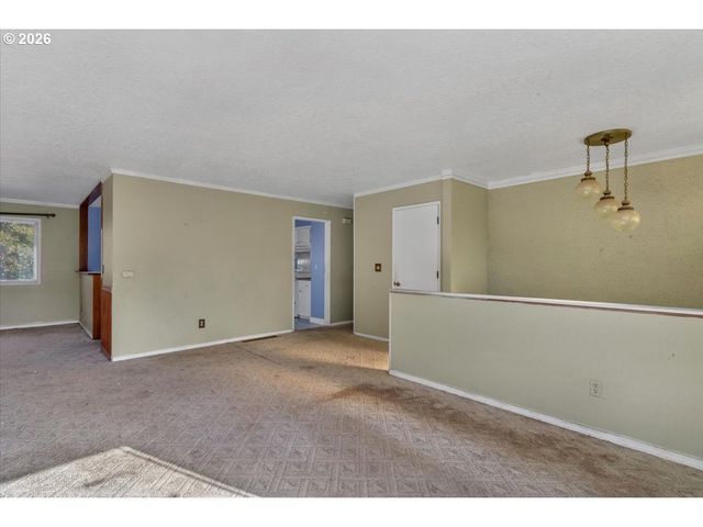 1645 Sw 27TH St, Gresham, OR 97080