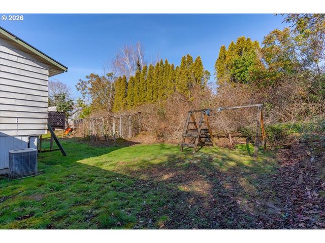 1645 Sw 27TH St, Gresham, OR 97080