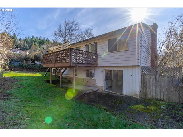 1645 Sw 27TH St, Gresham, OR 97080