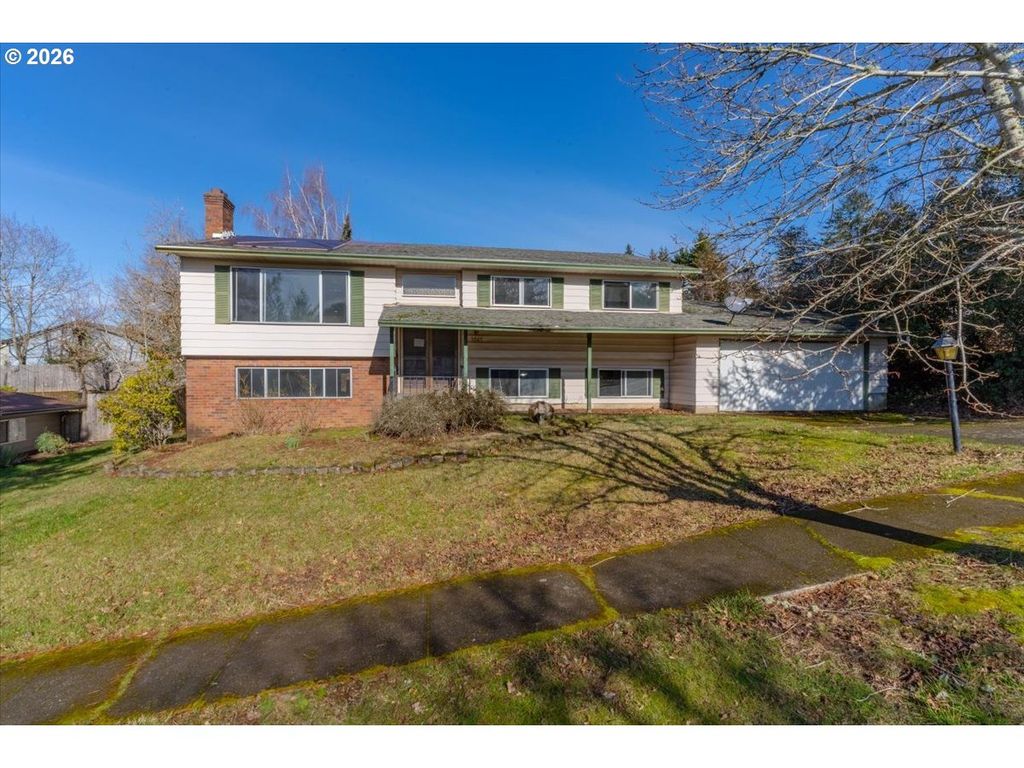 1645 Sw 27TH St, Gresham, OR 97080