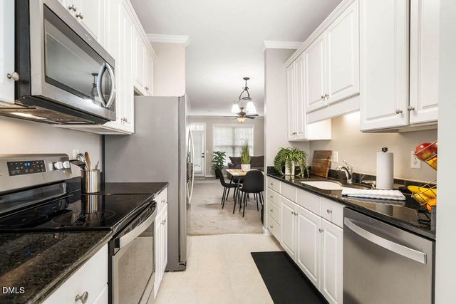 18 Scottish Lane, Durham, NC 27707