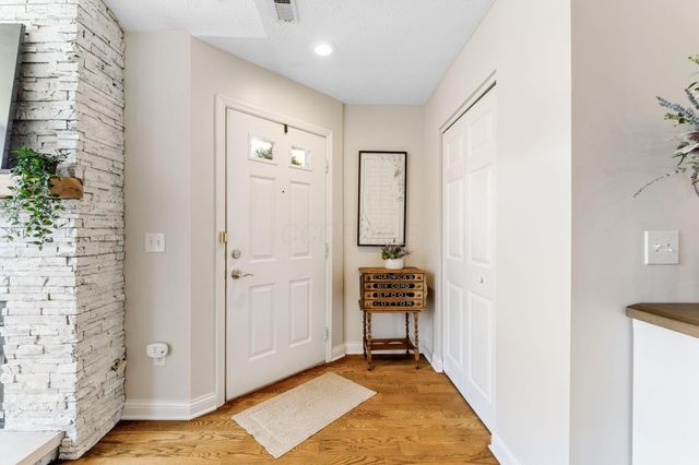 5532 Meadowood Lane, Westerville, OH 43082