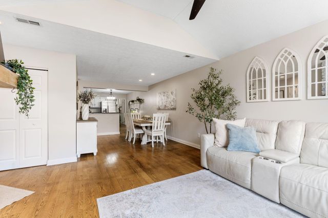 5532 Meadowood Lane, Westerville, OH 43082