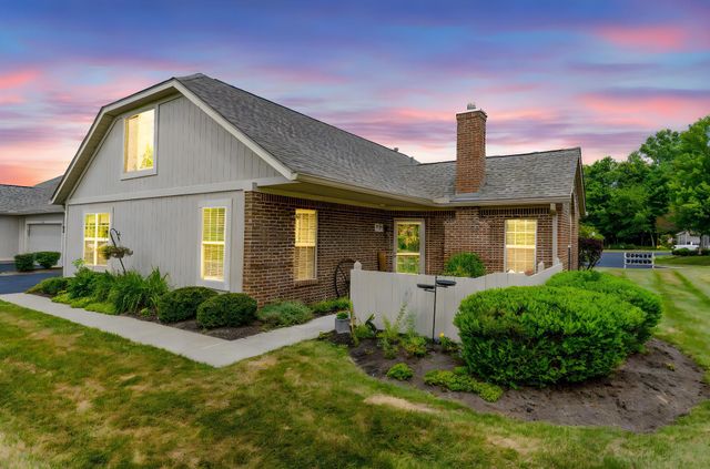 5532 Meadowood Lane, Westerville, OH 43082