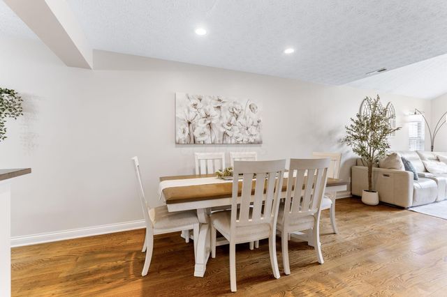 5532 Meadowood Lane, Westerville, OH 43082