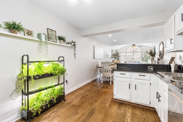 5532 Meadowood Lane, Westerville, OH 43082