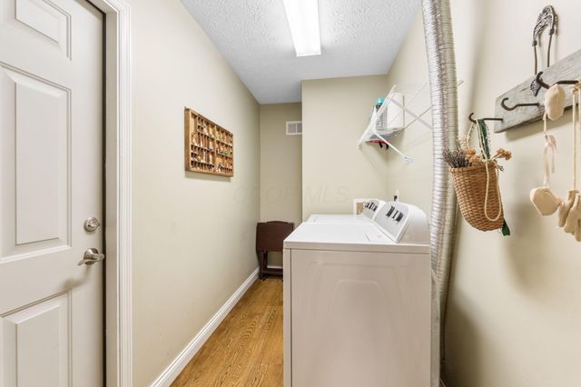 5532 Meadowood Lane, Westerville, OH 43082