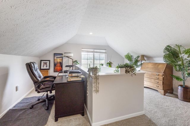 5532 Meadowood Lane, Westerville, OH 43082