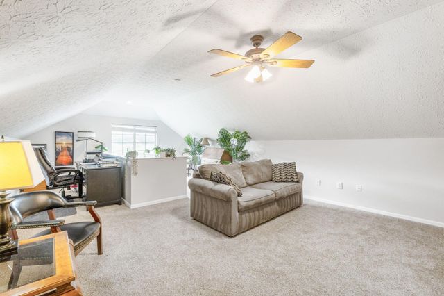 5532 Meadowood Lane, Westerville, OH 43082