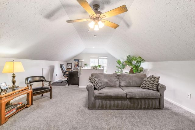 5532 Meadowood Lane, Westerville, OH 43082