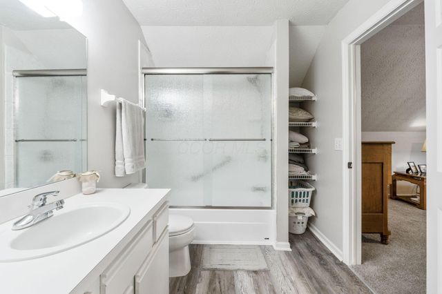 5532 Meadowood Lane, Westerville, OH 43082