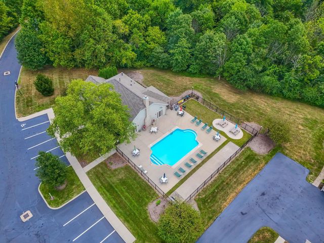 5532 Meadowood Lane, Westerville, OH 43082