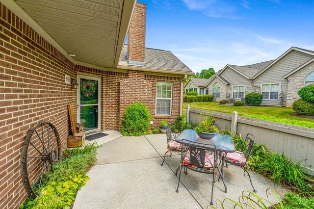 5532 Meadowood Lane, Westerville, OH 43082