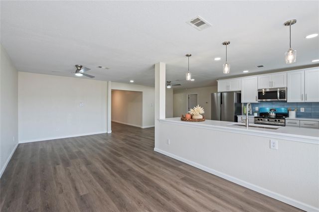 2324 N Logan Street, Texas City, TX 77590