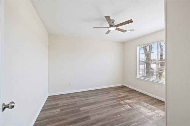 2324 N Logan Street, Texas City, TX 77590