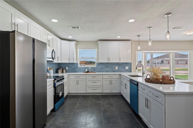 2324 N Logan Street, Texas City, TX 77590
