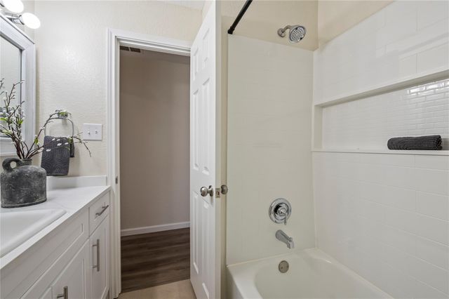 2324 N Logan Street, Texas City, TX 77590