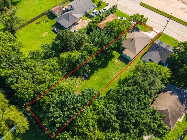 2324 N Logan Street, Texas City, TX 77590