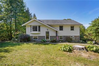 18400 Shaw Road, Chagrin Falls, OH 44023