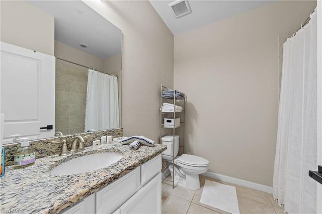 9366 Pocida CT 202, Naples, FL 34119