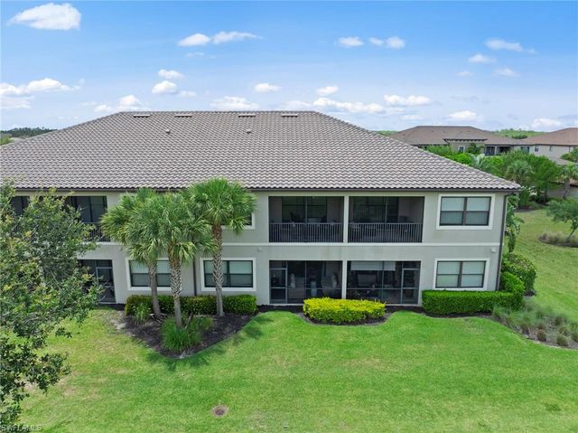 9366 Pocida CT 202, Naples, FL 34119