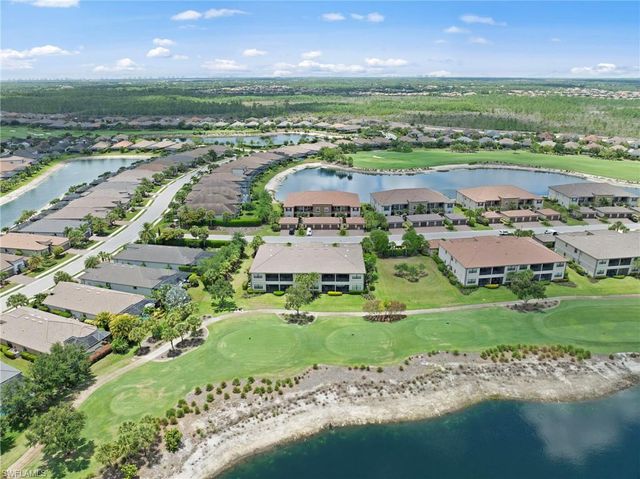 9366 Pocida CT 202, Naples, FL 34119