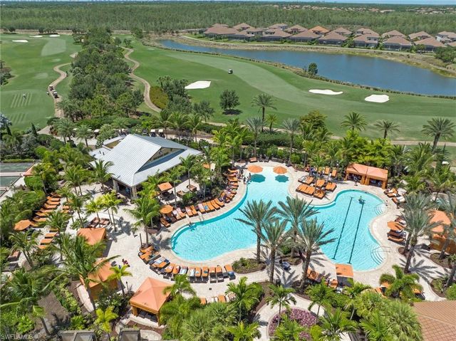 9366 Pocida CT 202, Naples, FL 34119