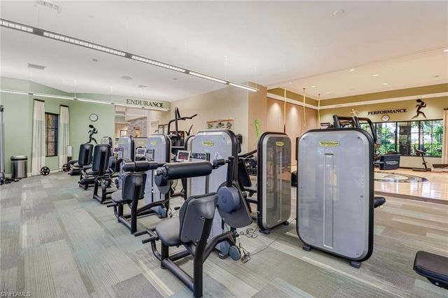 9366 Pocida CT 202, Naples, FL 34119