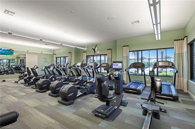 9366 Pocida CT 202, Naples, FL 34119